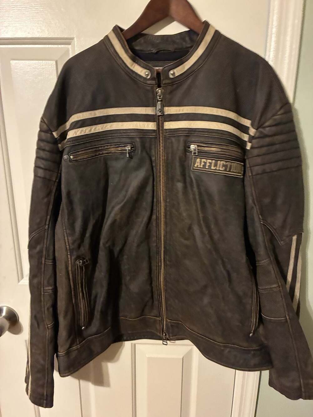 MENS AFFLICTION LIVE FAST SKULL Brown Leather Jacket Embroidered Size Medium NWT